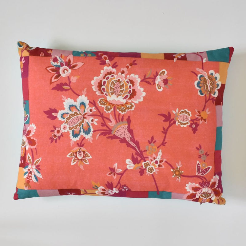 Lisa Corti Swiss Geranium accent pillow 30x40cm cushion